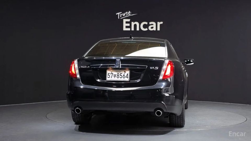 Lincoln MKS