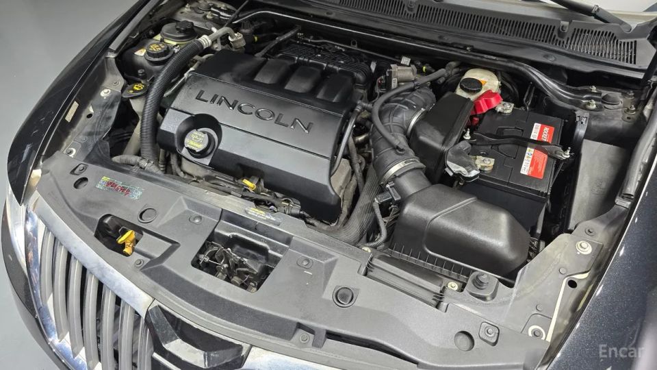 Lincoln MKS