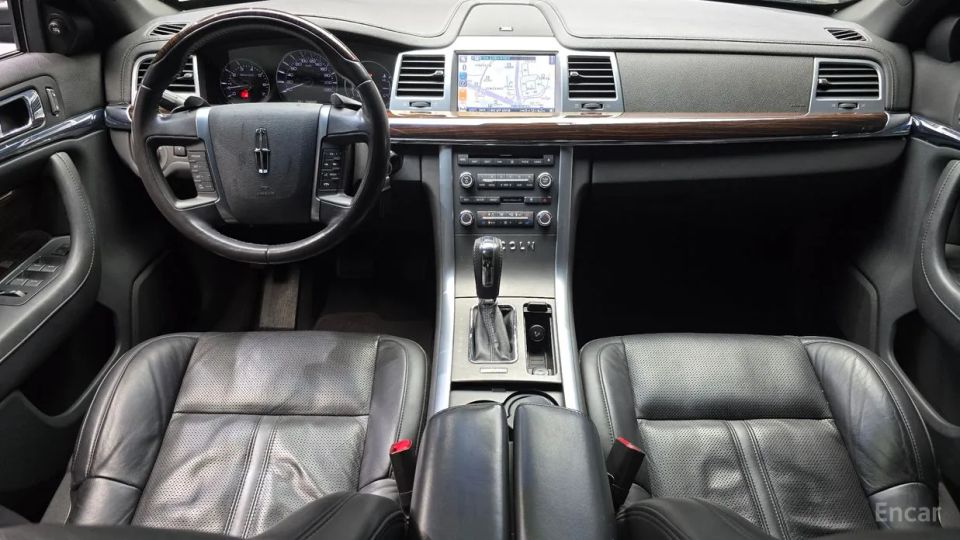 Lincoln MKS