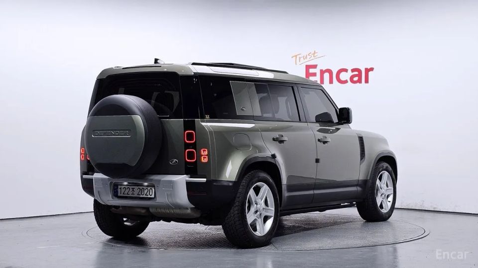 Land Rover Defender