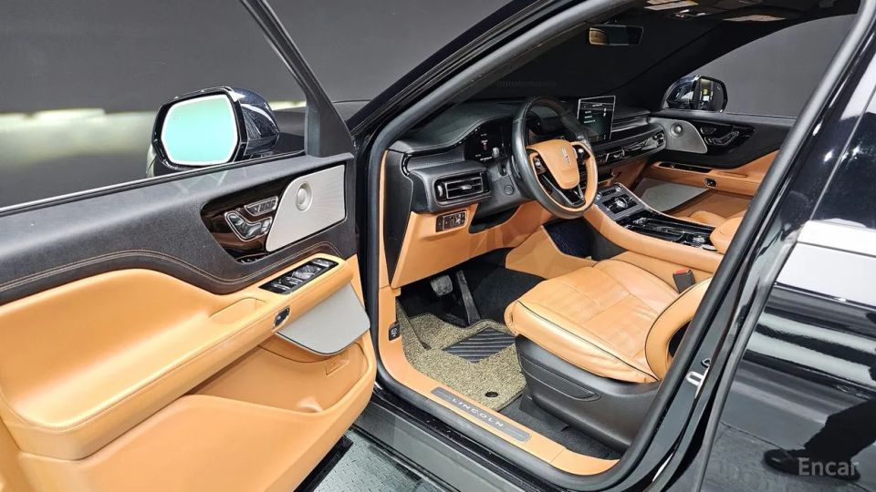 Lincoln Aviator