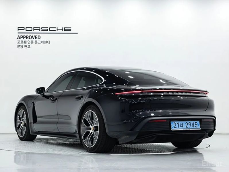 Porsche Taycan