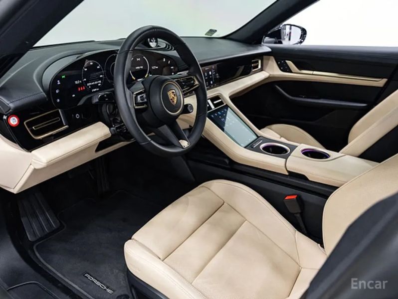Porsche Taycan