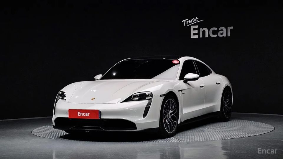 Porsche Taycan
