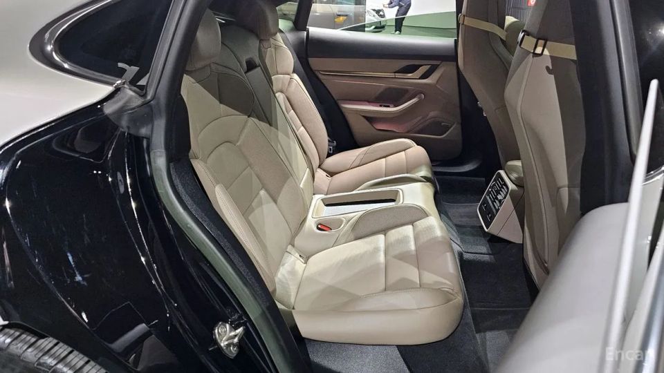 Porsche Taycan