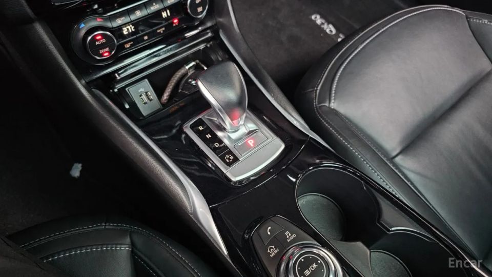 Infiniti QX30