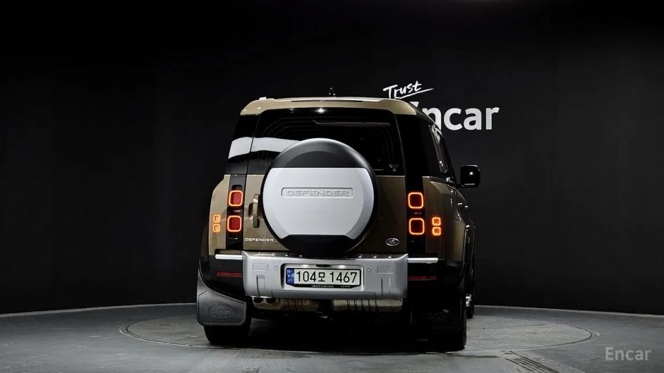 Land Rover Defender