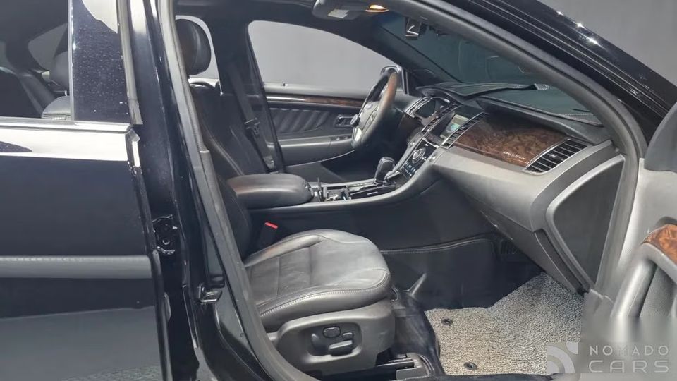 Ford Taurus