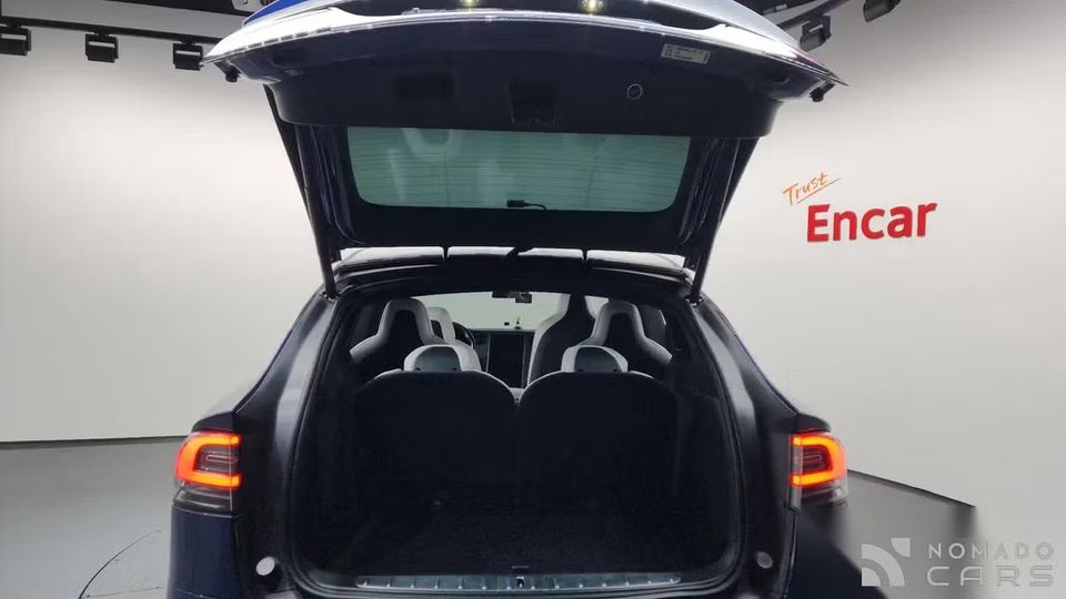 Tesla model-x