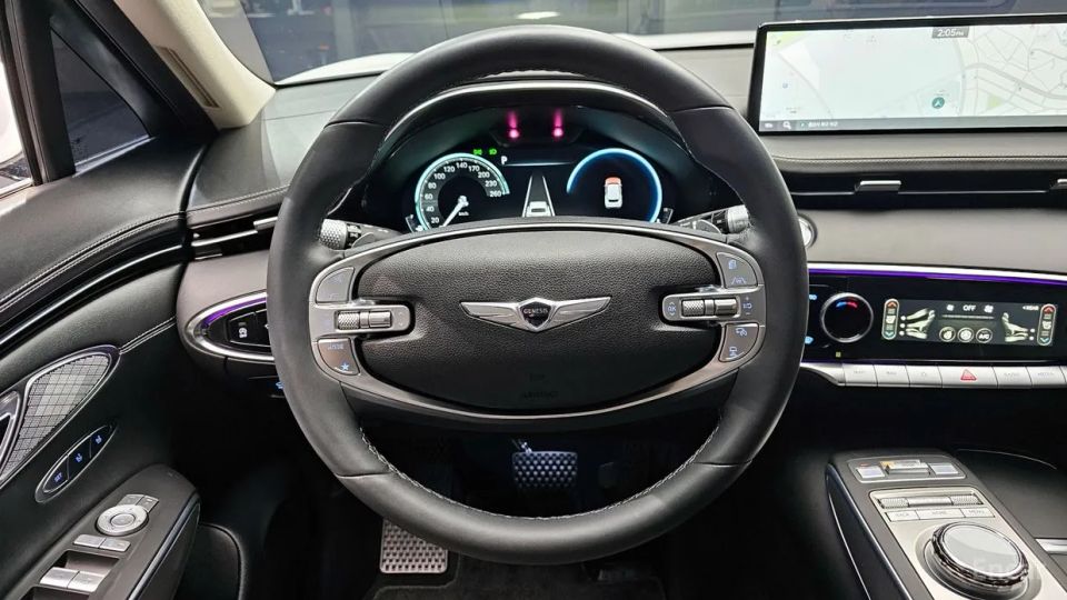 Genesis GV70