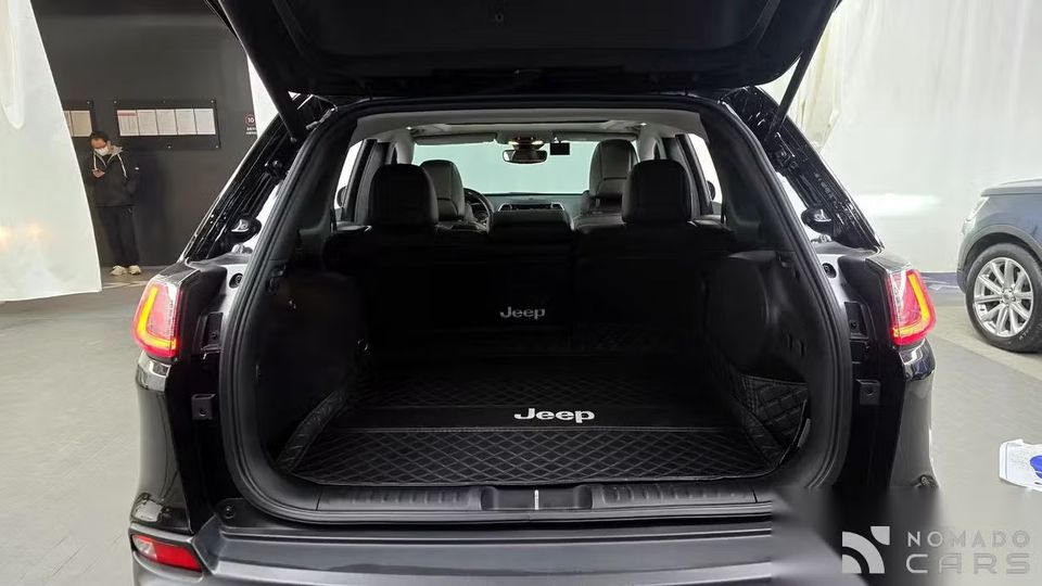 Jeep cherokee