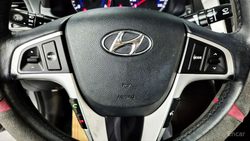 Hyundai Accent