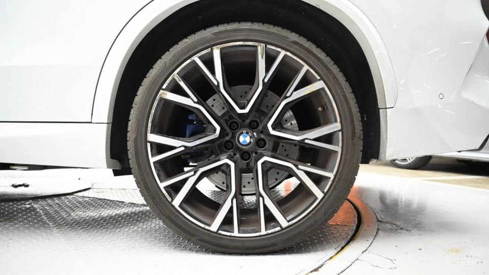 BMW X5M