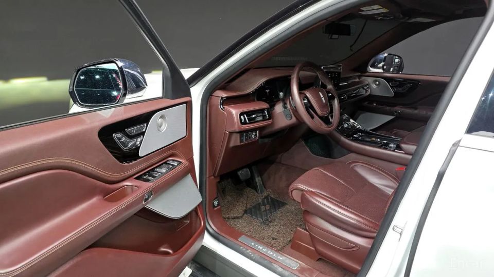 Lincoln Aviator