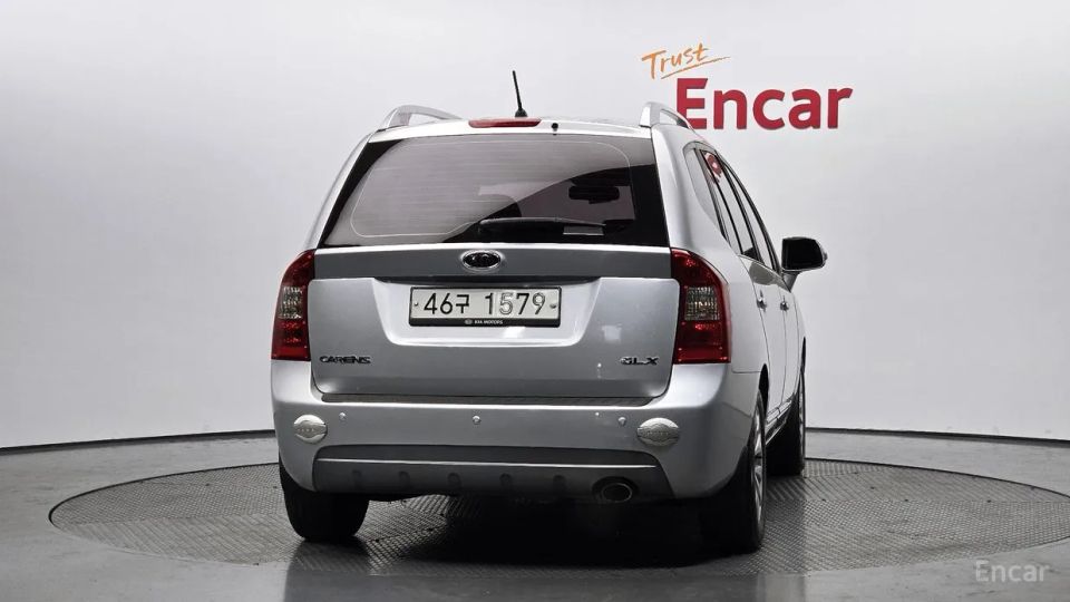 Kia Carens