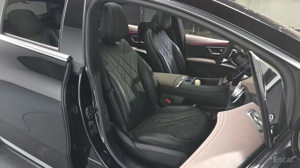 Mercedes-Benz EQS