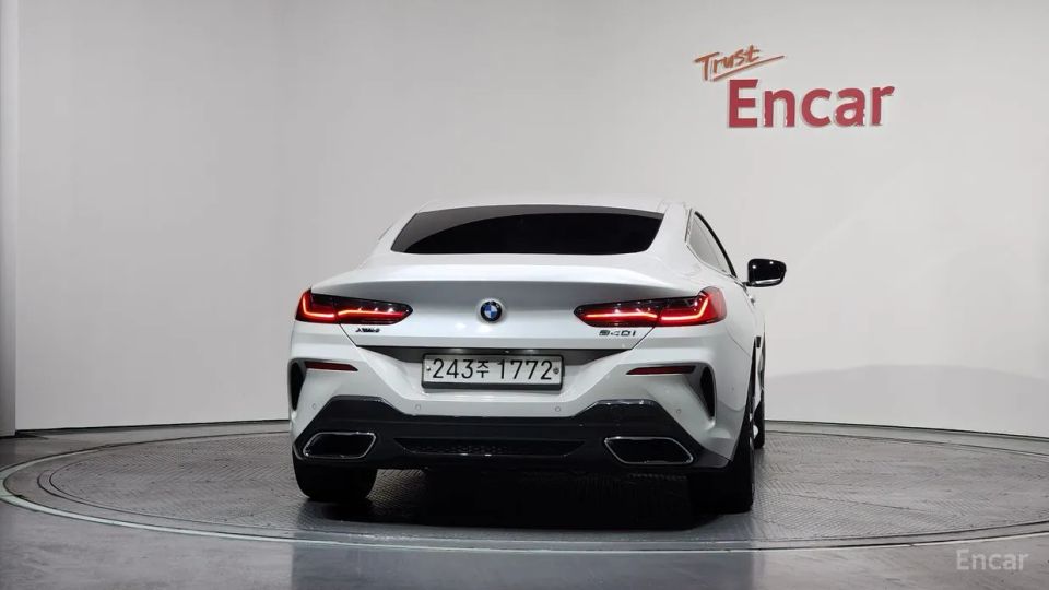 BMW 8-series