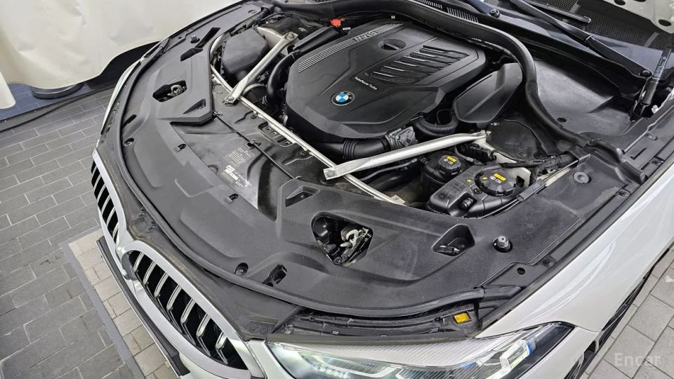 BMW 8-series