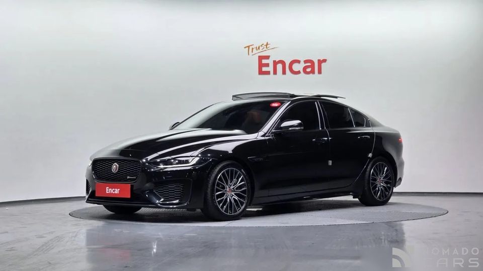 Jaguar XE