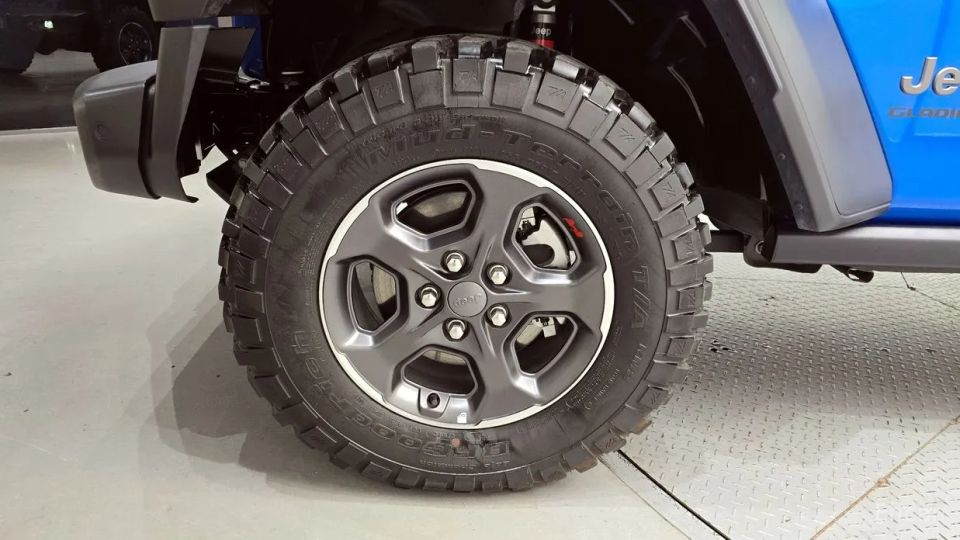 Jeep gladiator
