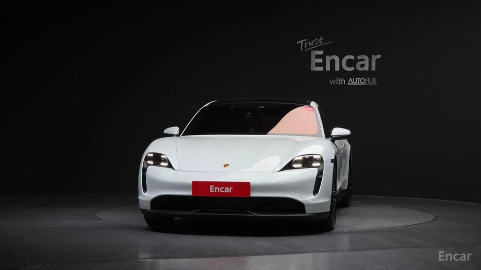 Porsche Taycan