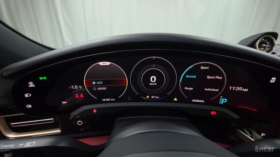 Porsche Taycan