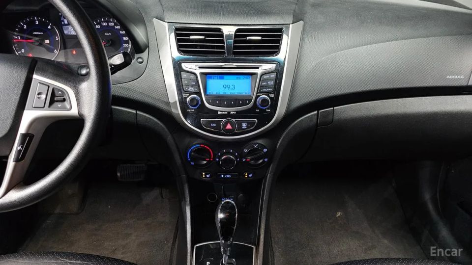 Hyundai Accent