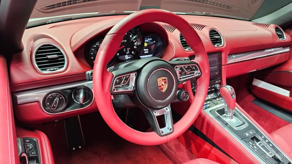 Porsche 718