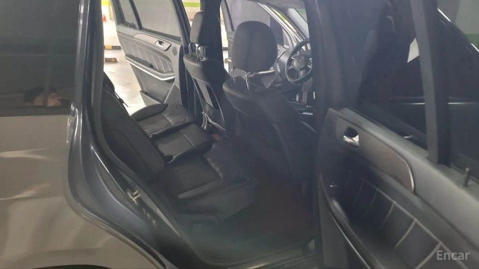 Mercedes-Benz GL-Class
