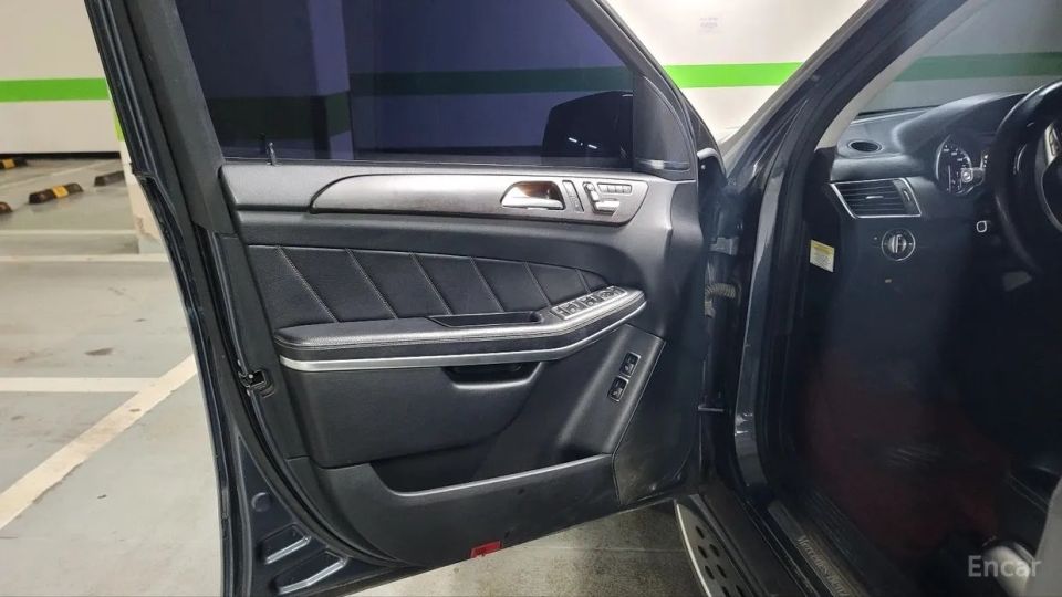 Mercedes-Benz GL-Class