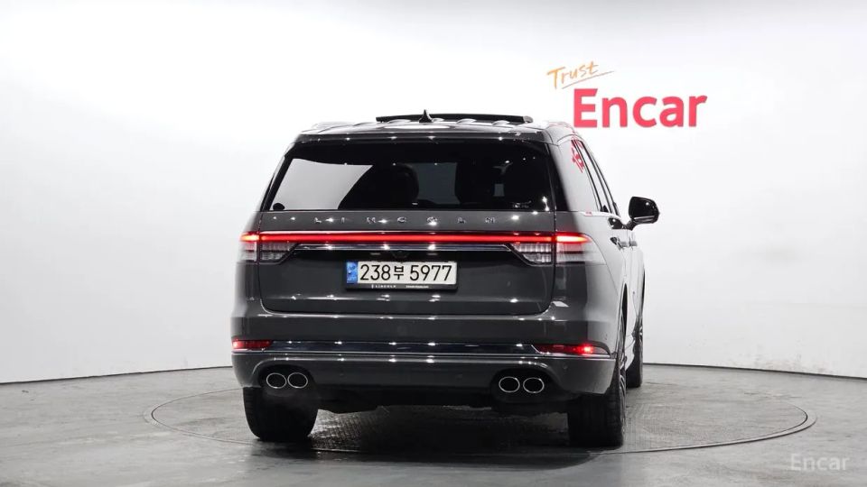 Lincoln Aviator