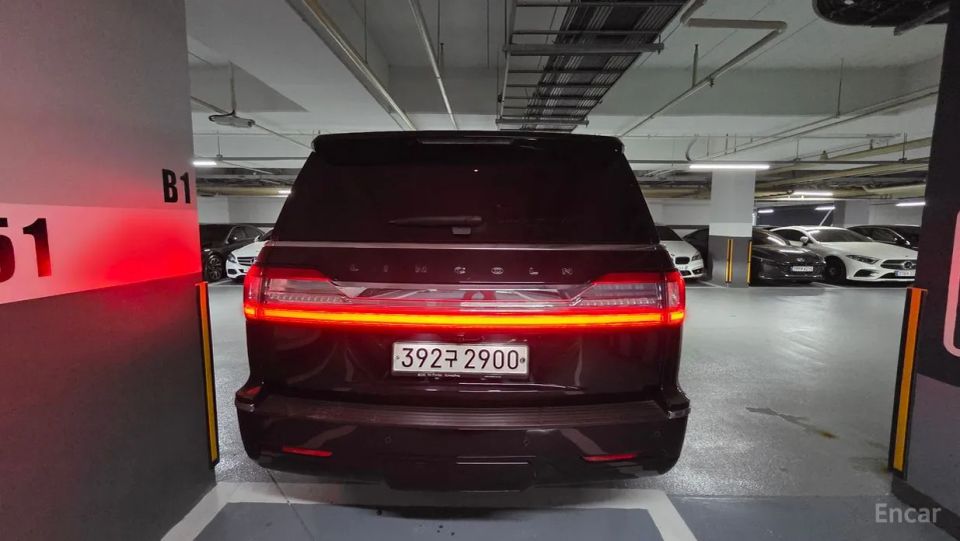 Lincoln Navigator