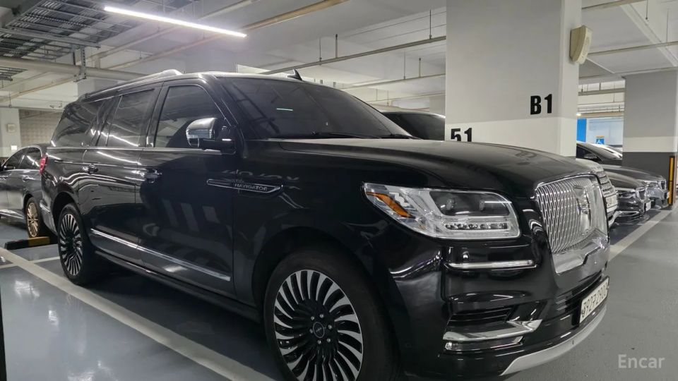 Lincoln Navigator