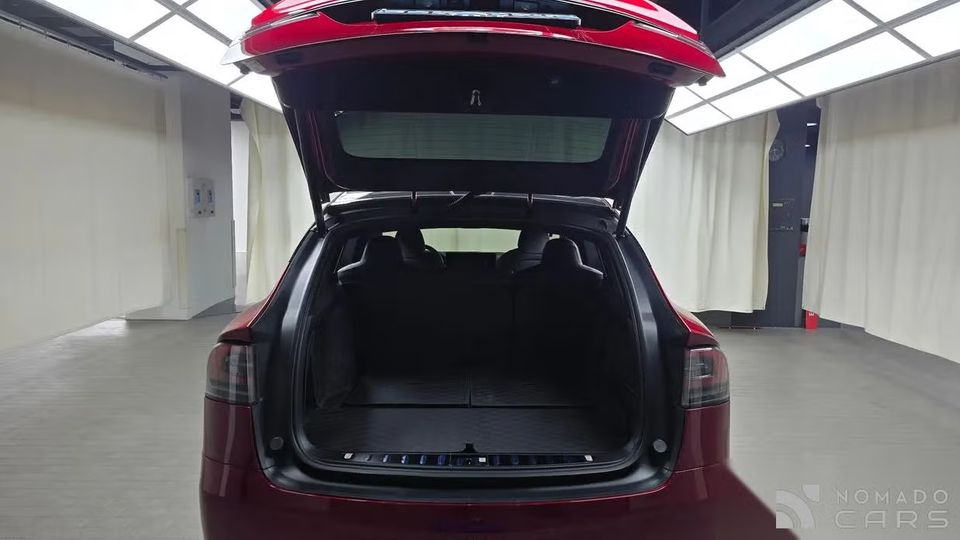 Tesla model-x