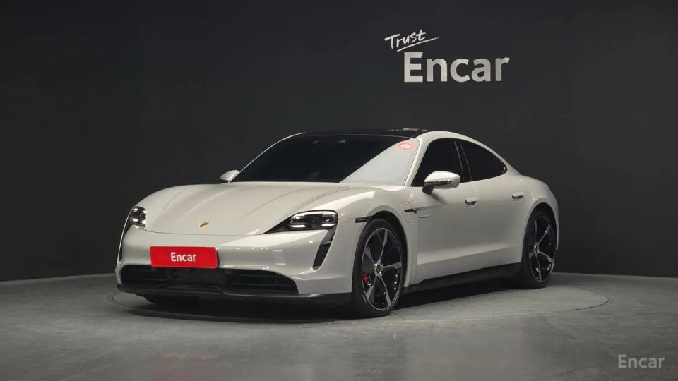 Porsche Taycan