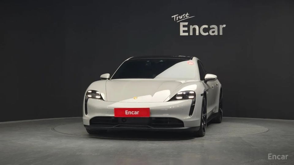Porsche Taycan