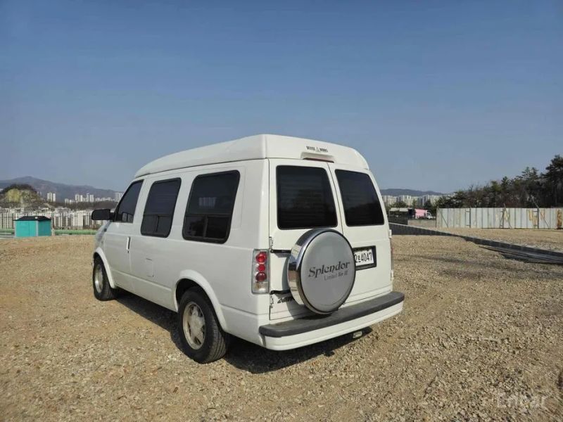 Chevrolet Astro Van