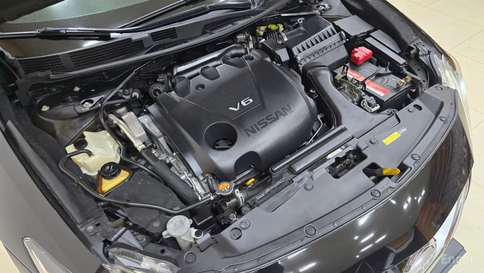 Nissan Maxima