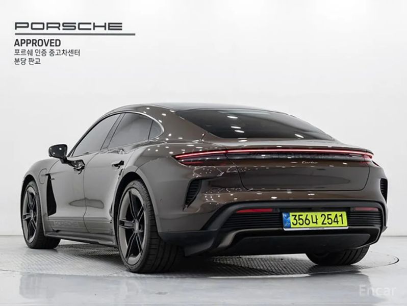 Porsche Taycan