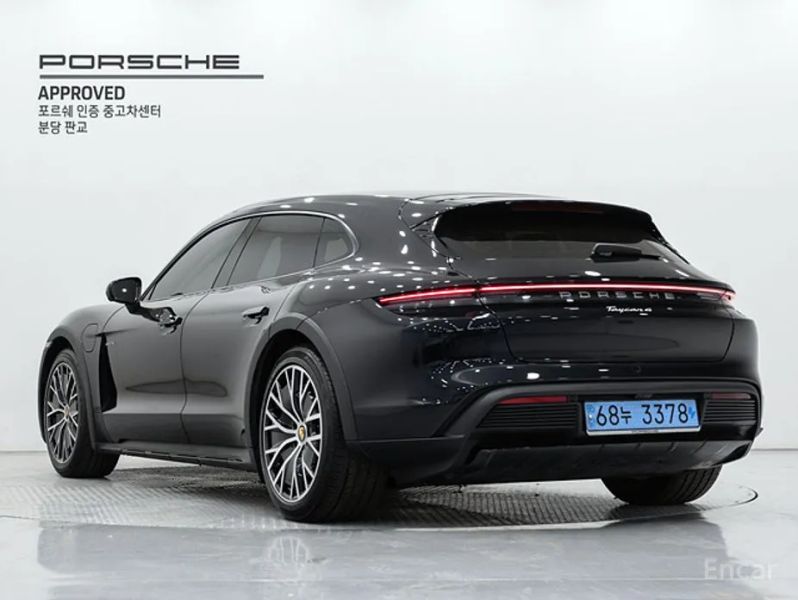 Porsche Taycan