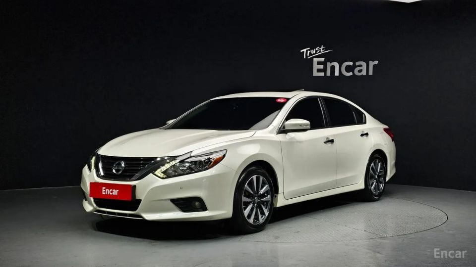 Nissan altima