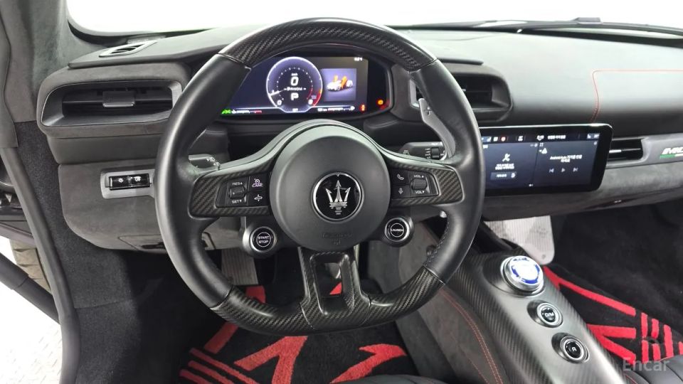Maserati MC20