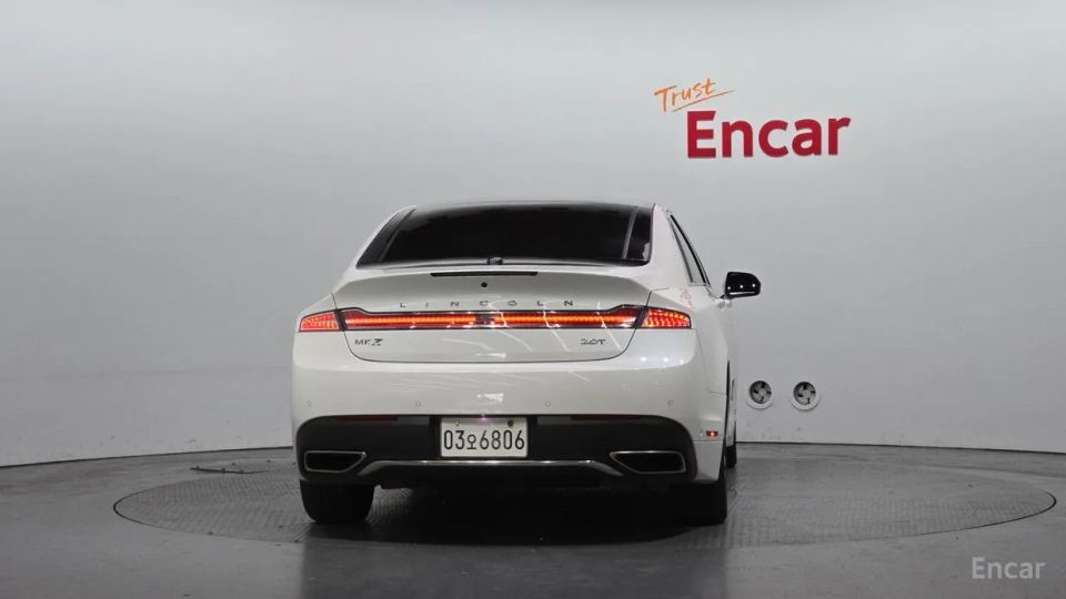Lincoln MKZ