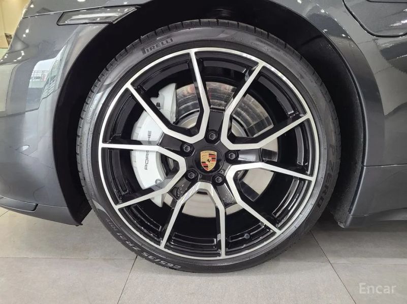 Porsche Taycan