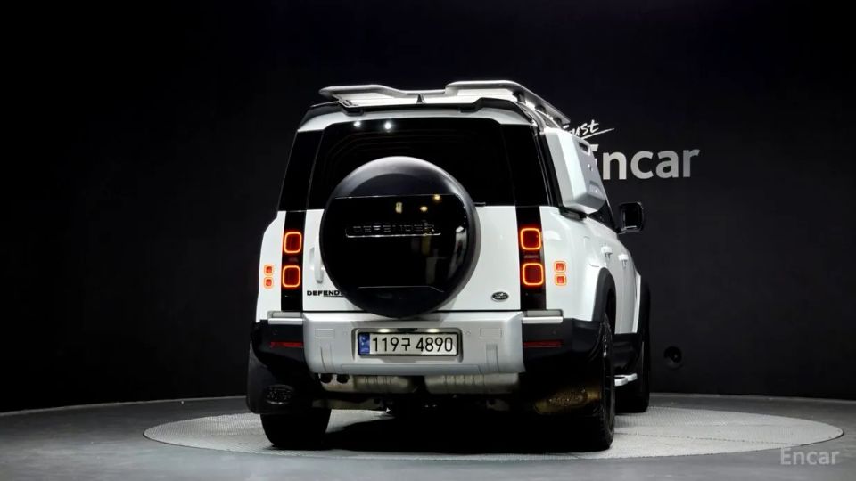 Land Rover Defender