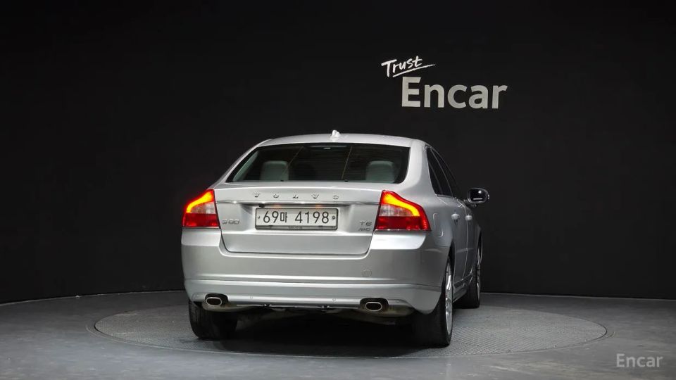 Volvo S80