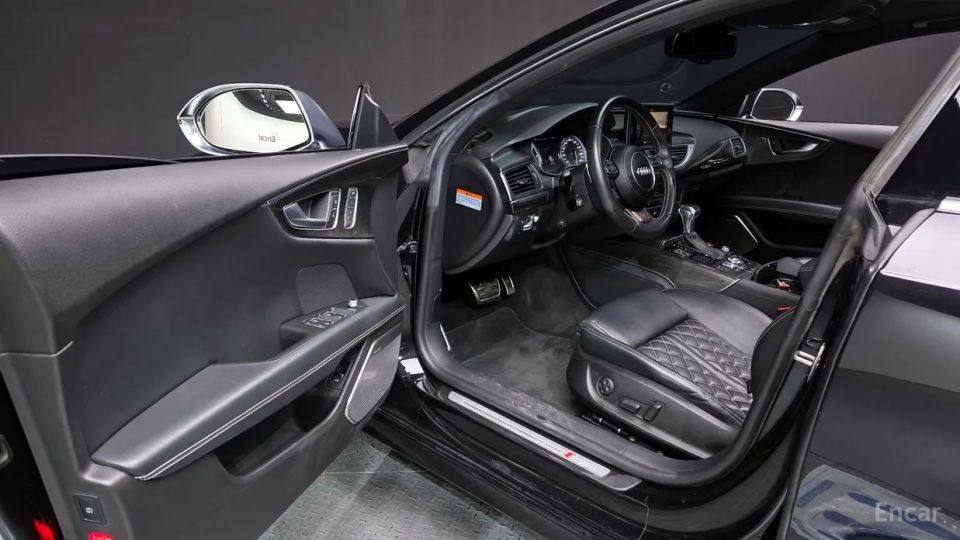 Audi S7
