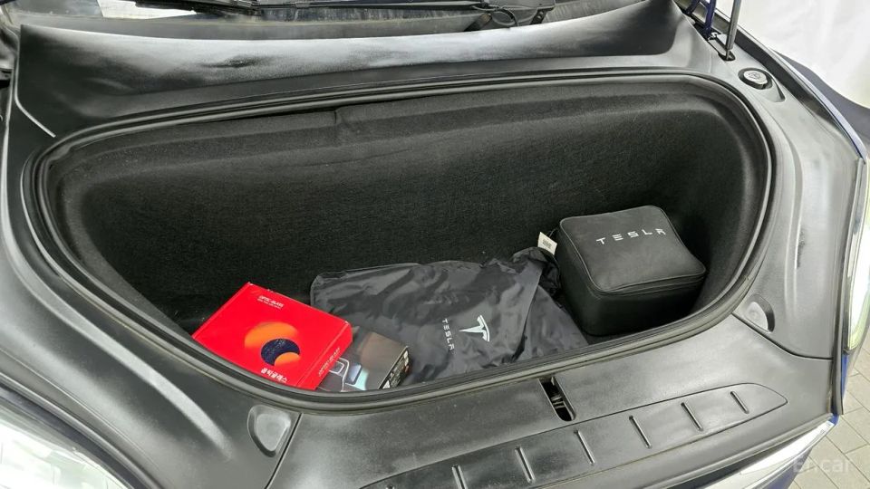 Tesla model-x