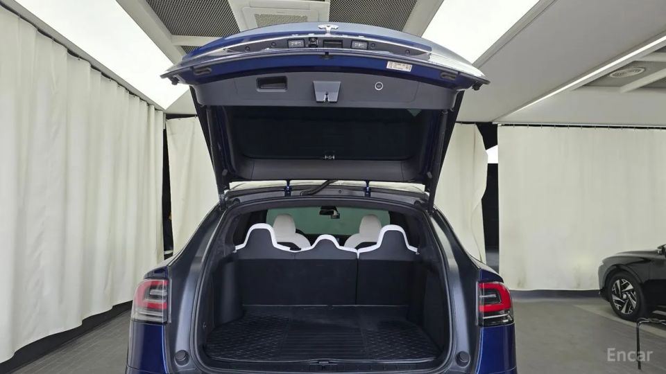 Tesla model-x