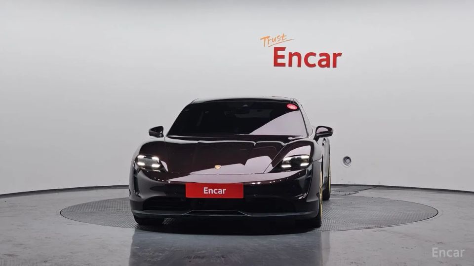 Porsche Taycan